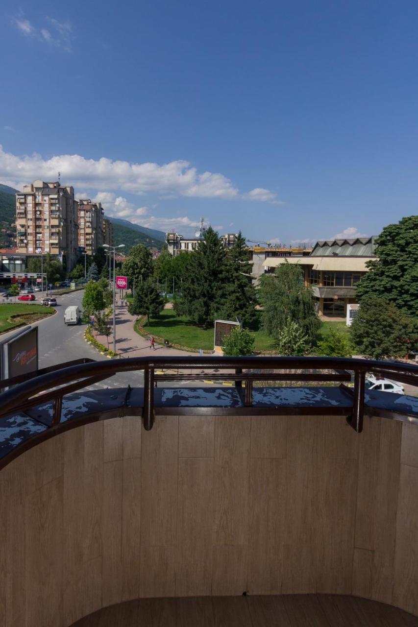 Hotel Lirak Tetovo Ngoại thất bức ảnh